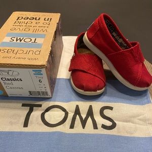 Tom’s Tiny Alpargata Classic Canvas Red